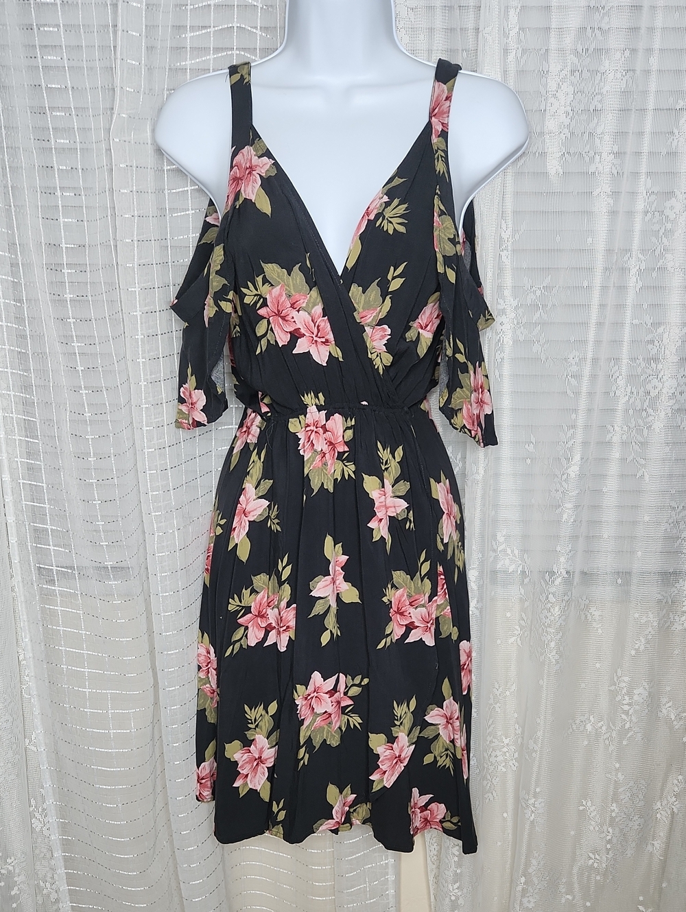 O'neill Cecelai Charcoal Grey Floral Print Cold Shoulder Wrap Dress SzM